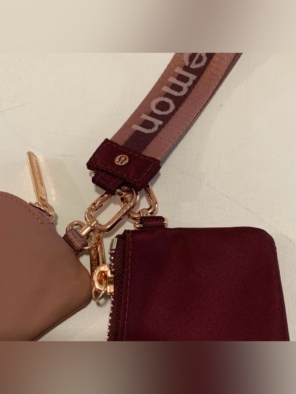 lululemon athletica Dual Pouch Wristlet Wordmark Spiced chai/Garnet/Flush Pink - Picture 6 of 6